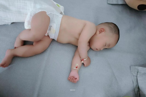 乌海三个月宝宝发育标准